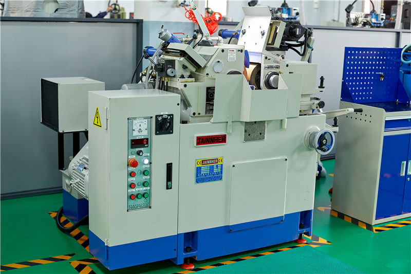 Centerless Grinder JHC-12S JAINNHER Taiwan 0.002mm