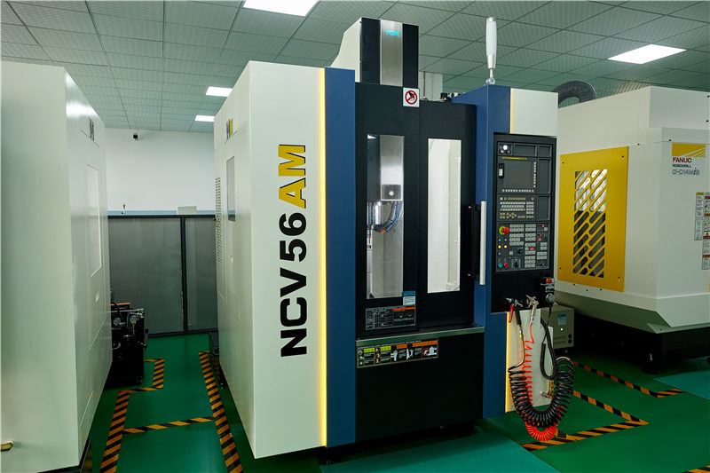 CNC Center NCV56AM  YCM Taiwan 0.01mm